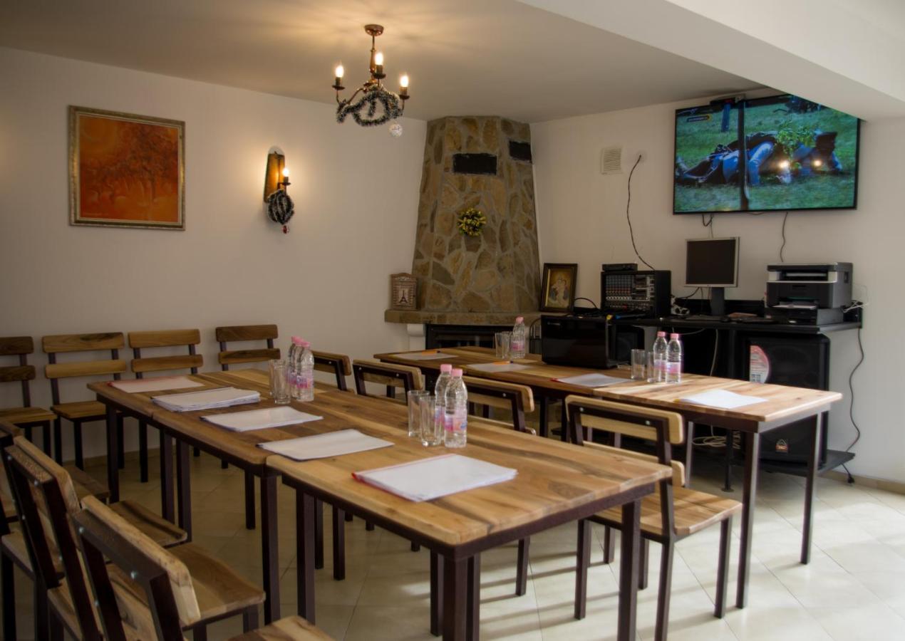 ריבריקה Family Hotel Virgin מראה חיצוני תמונה
